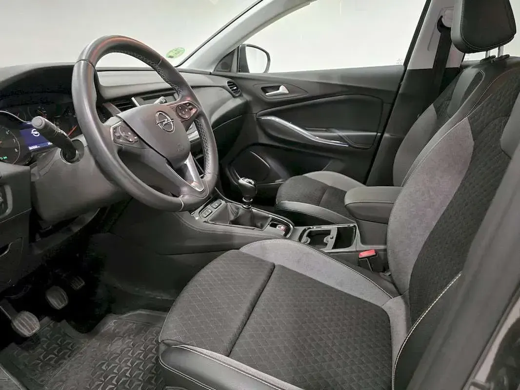 Usado Opel Grandland X Selective 131 CV (96 kW) 2020 Gris SUV