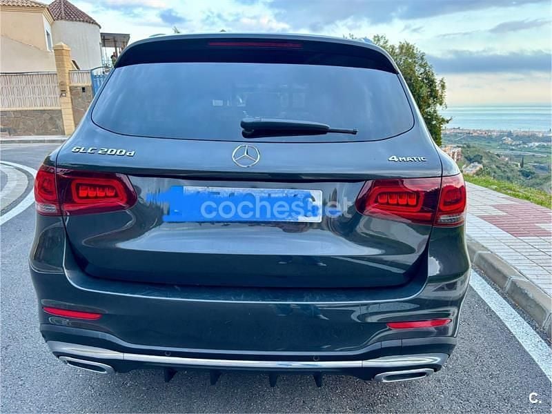 Usado Mercedes GLC200 163 CV (119 kW) 2020 Negro SUV