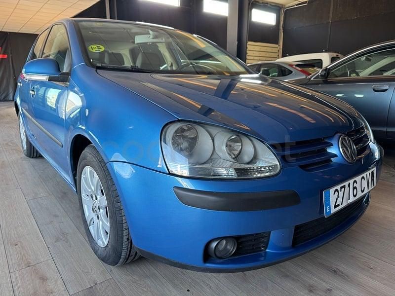 Usado VW Golf IV Highline 115 CV (84 kW) 2004 Azul Berlina