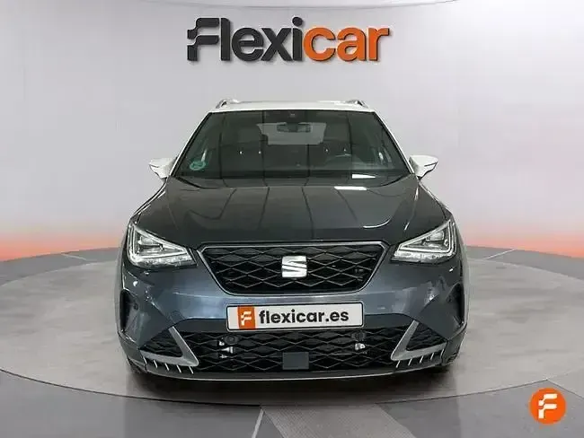 Usado Seat Arona FR 150 CV (110 kW) 2023 Gris SUV