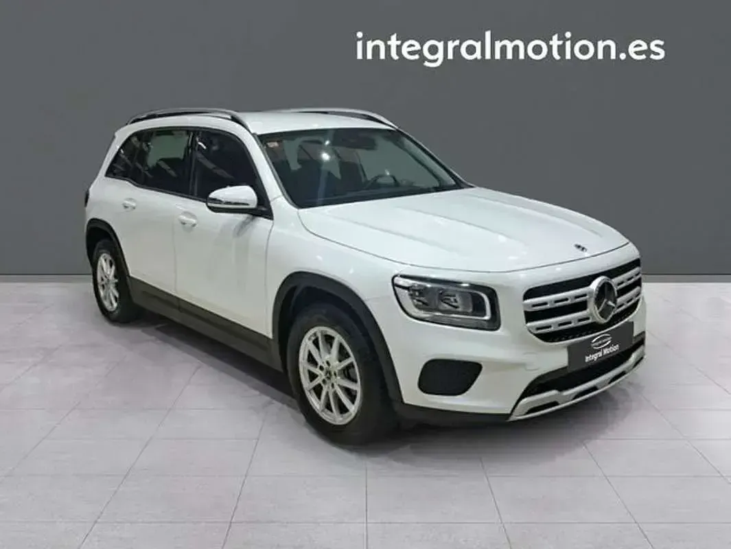 Usado Mercedes GLB180 113 CV (83 kW) 2021 Blanco SUV