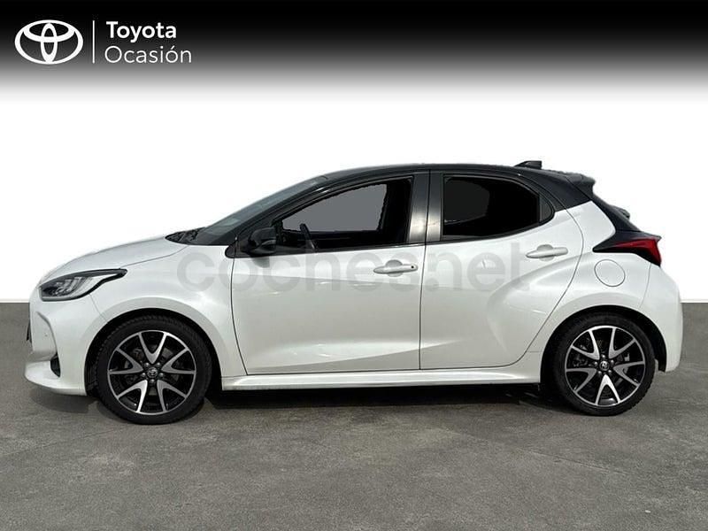 Usado Toyota Yaris Hybrid Plus 116 CV (85 kW) 2022 Blanco Berlina