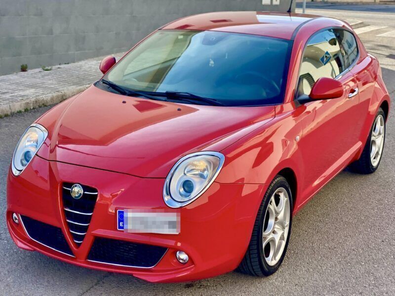 Rojo Usado 2010 Alfa Romeo MiTo Distinctive Utilitario | 5990 € - Imagen 1/4