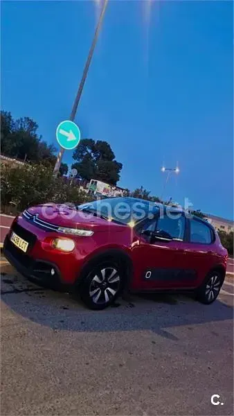 Usado Citroën C3 Origins 82 CV (60 kW) 2019 Rojo Utilitario