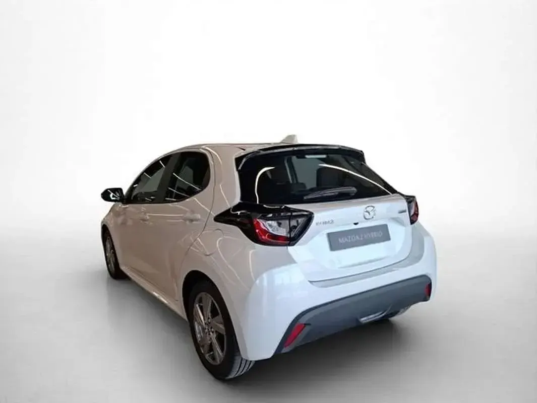 Usado Mazda 2 Center-Line 116 CV (85 kW) 2026 Blanco Utilitario