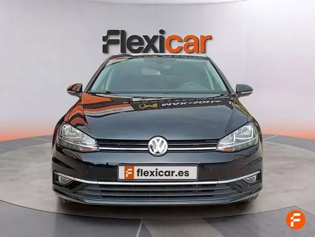 Usado VW Golf VII Advance 116 CV (85 kW) 2019 Negro Utilitario
