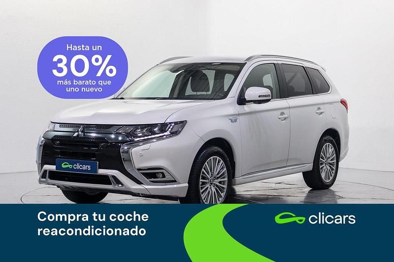 Blanco Usado 2021 Mitsubishi Outlander P-HEV SUV | 27.690 € (Caro) - Imagen 1/4