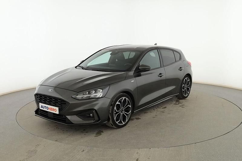 Używany Ford Focus ST-Line 125 KM (91 kW) 2019 Czarny Sedan/Limuzyna