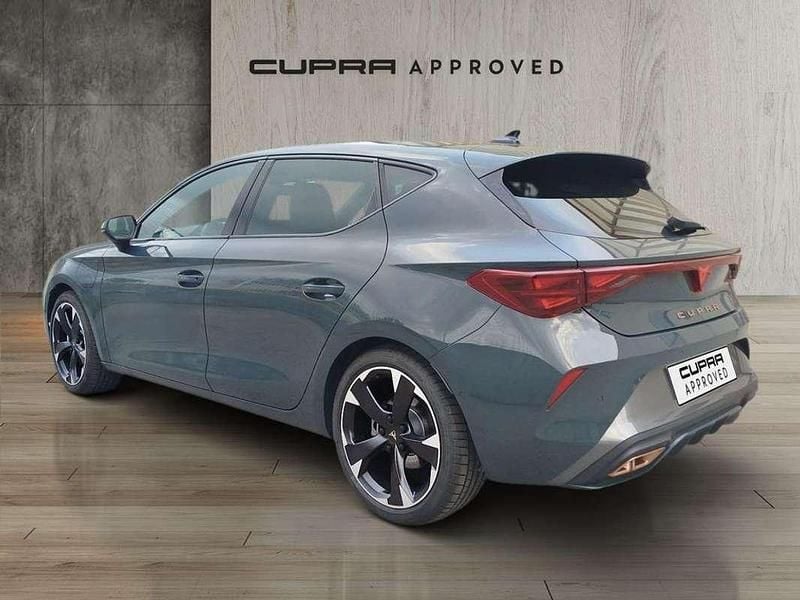 Usado Cupra Leon 150 CV (110 kW) 2024 Azul Utilitario