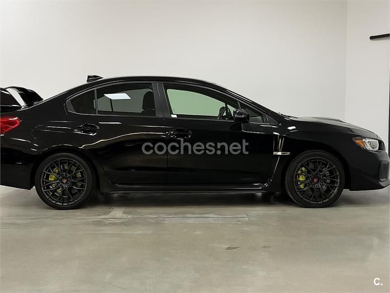 Usado Subaru WRX STI 300 CV (220 kW) 2018 Negro Berlina