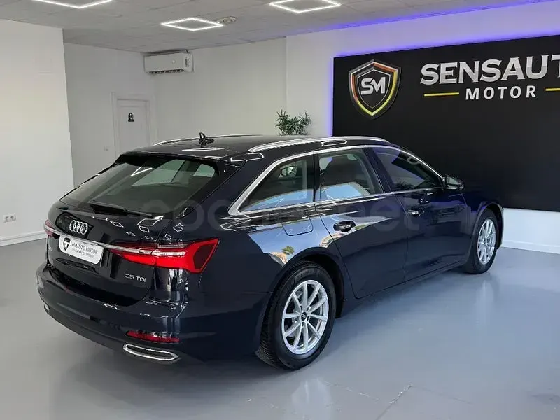 Usado Audi A6 204 CV (150 kW) 2022 Azul Familiar