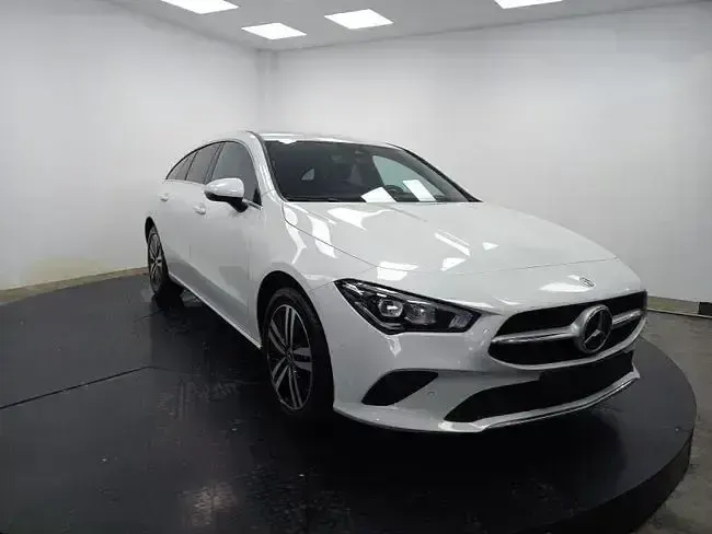 Usado Mercedes CLA250e Business 218 CV (160 kW) 2021 Blanco Berlina