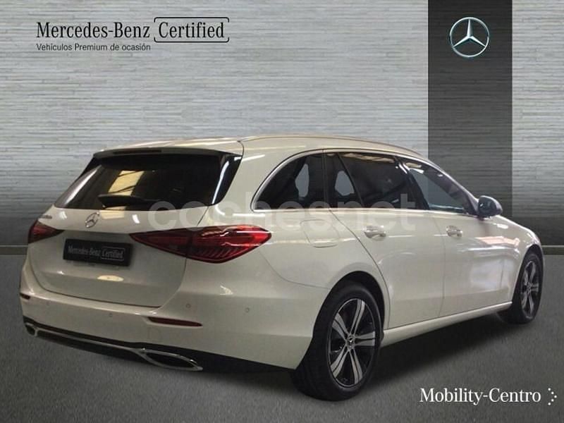 Usado Mercedes C300e 313 CV (230 kW) 2024 Blanco Familiar