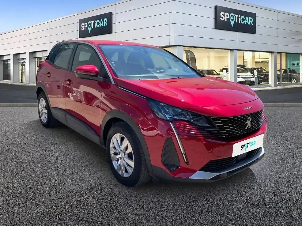 Usado Peugeot 3008 Active 130 CV (95 kW) 2021 Rojo SUV