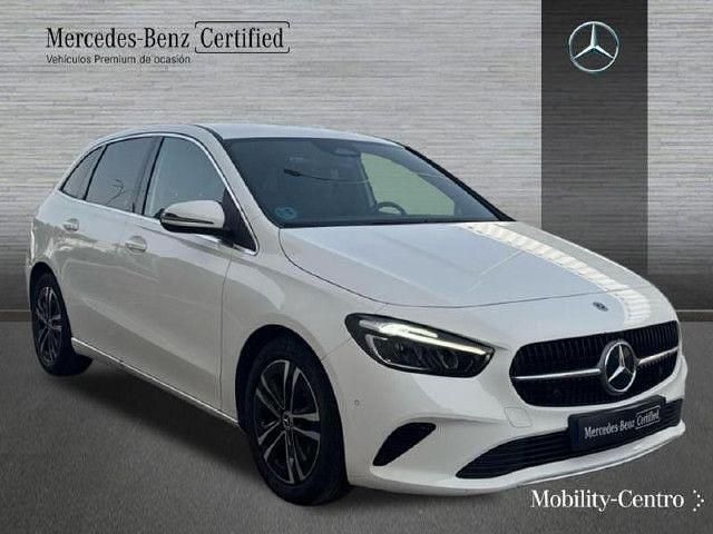 Usado Mercedes B200 Progressive 150 CV (110 kW) 2023 Blanco polar  pintura unicolor Utilitario