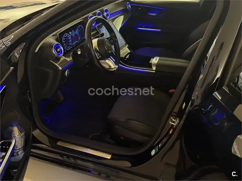 Usado Mercedes C220 200 CV (147 kW) 2022 Azul Familiar