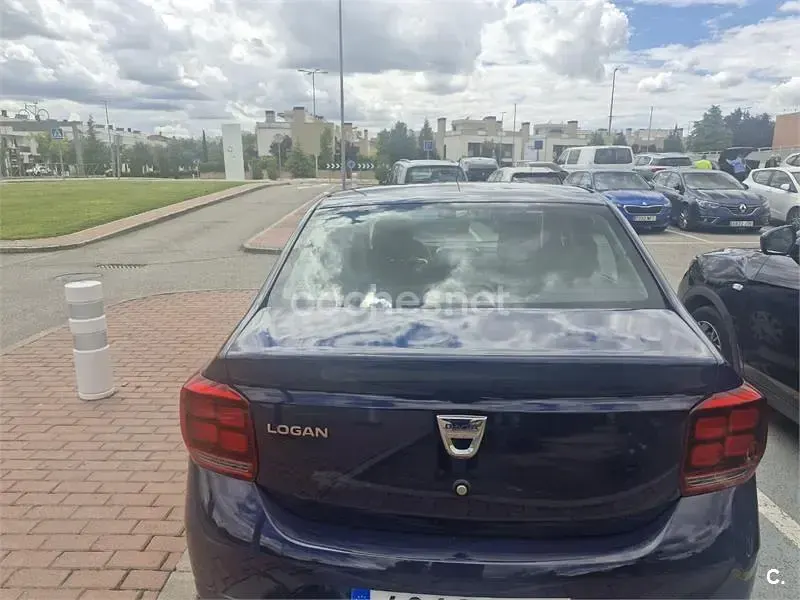 Usado Dacia Logan Essentiel 90 CV (66 kW) 2018 Azul Berlina