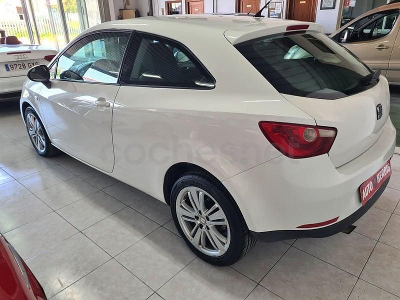 Usado Seat Ibiza SC Style 105 CV (77 kW) 2009 Beige Utilitario