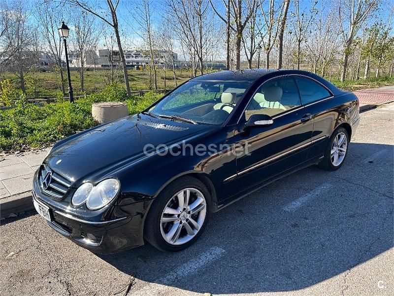 Negro Usado 2006 Mercedes CLK320 Avantgarde Coupe | 6900 € (Precio justo) - Imagen 1/4