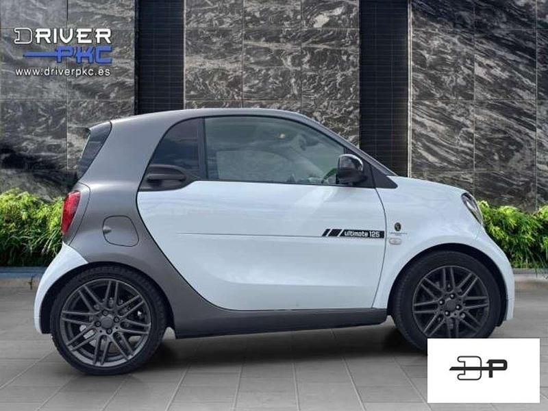 Blanco Usado 2017 Smart ForTwo Coupé Brabus Utilitario | 16.900 € - Imagen 1/4
