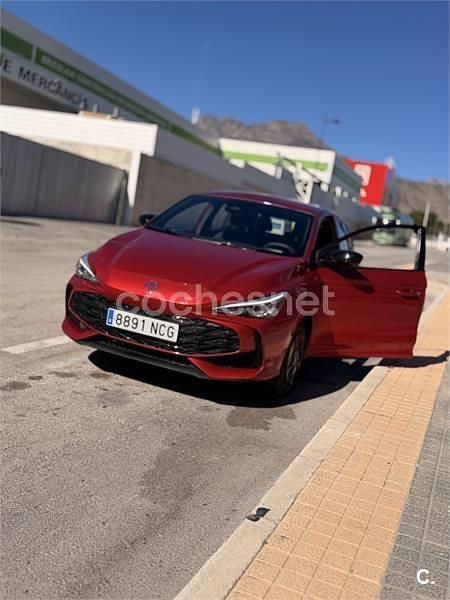 Usado MG MG3 Comfort 116 CV (85 kW) 2025 Rojo Utilitario