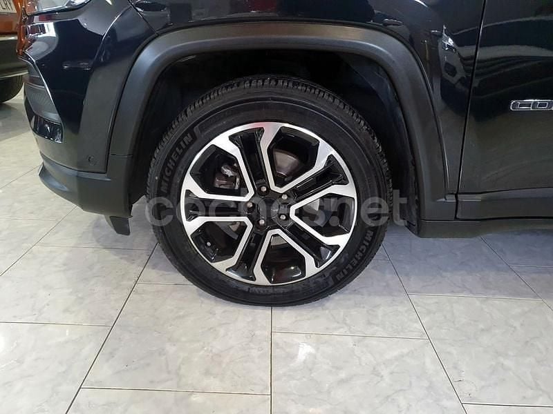 Usado Jeep Compass Limited 120 CV (88 kW) 2021 Negro SUV