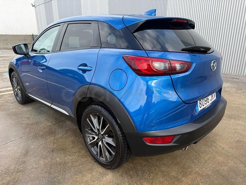 Käytetty Mazda CX-3 Luxury 105 HP (77 kW) 2015 Sininen Katumaasturi