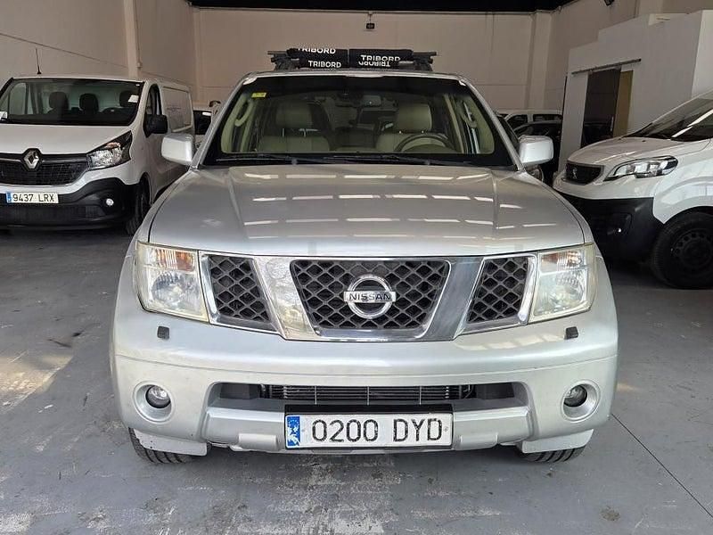 Usado Nissan Pathfinder XE 171 CV (125 kW) 2007 Gris / plata SUV
