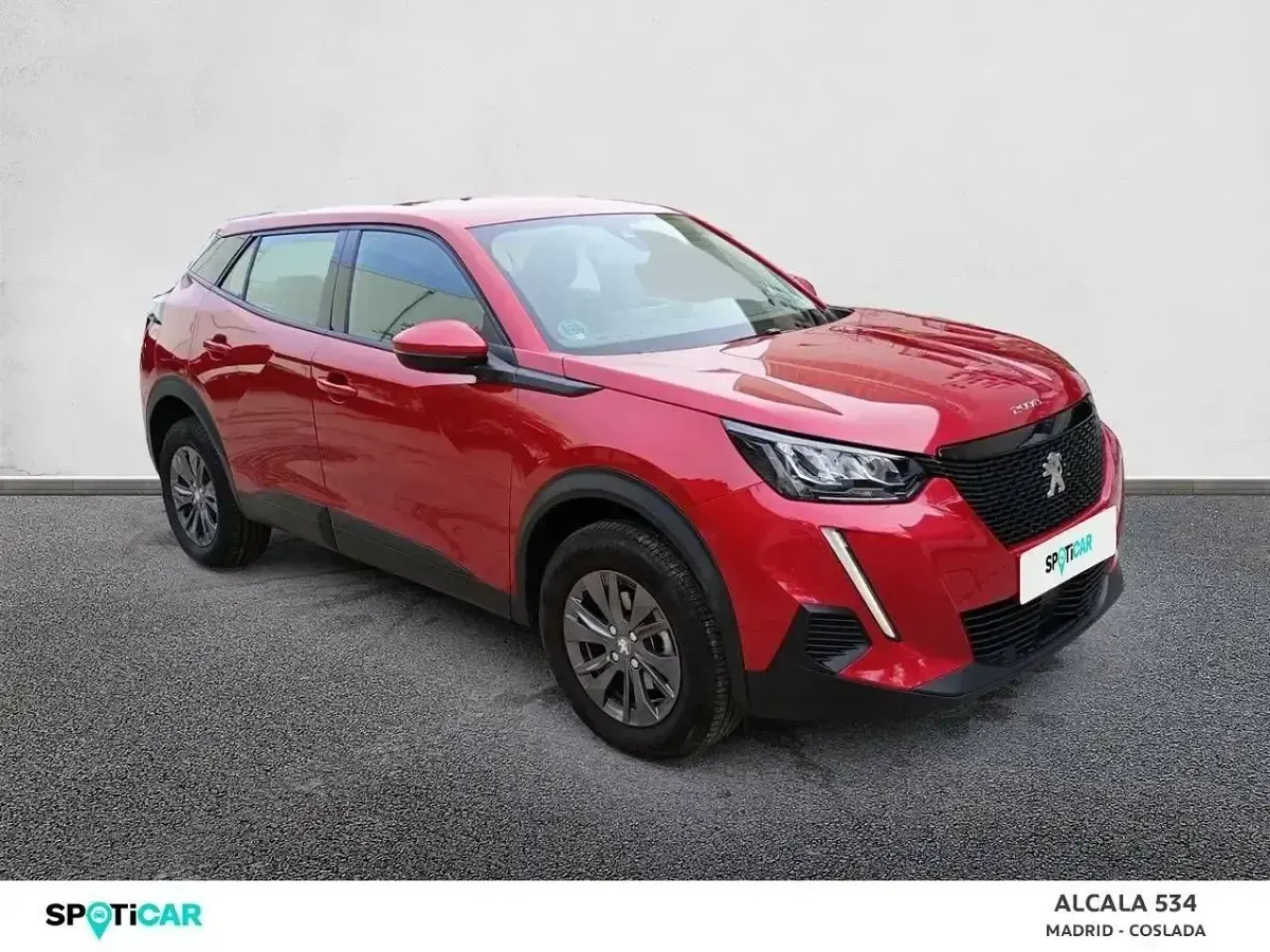 Usado Peugeot 2008 Active 100 CV (73 kW) 2021 Rojo SUV