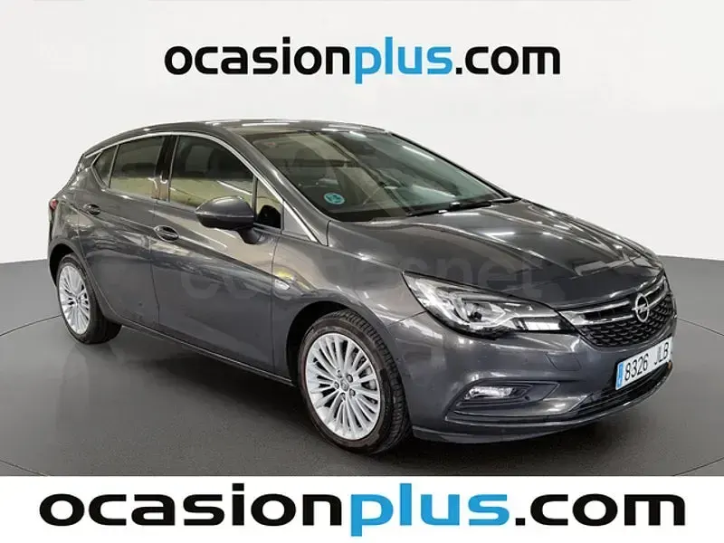 Usado Opel Astra Excellence 125 CV (91 kW) 2016 Gris / plata Berlina