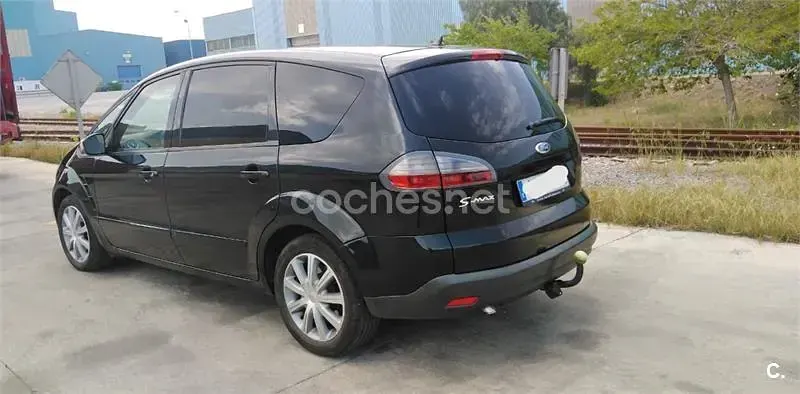 Usado Ford S-MAX Trend 140 CV (102 kW) 2007 Negro Monovolumen