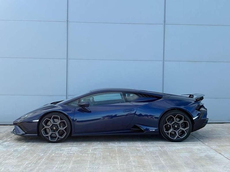 Usado Lamborghini Huracán 640 CV (470 kW) 2023 Azul Coupe