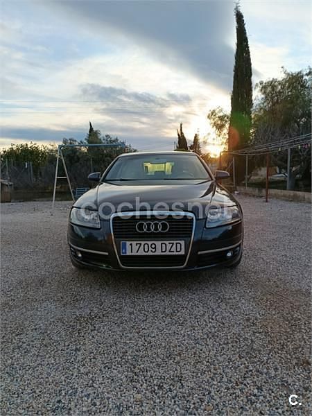 Usado Audi A6 140 CV (102 kW) 2006 Marrón Berlina