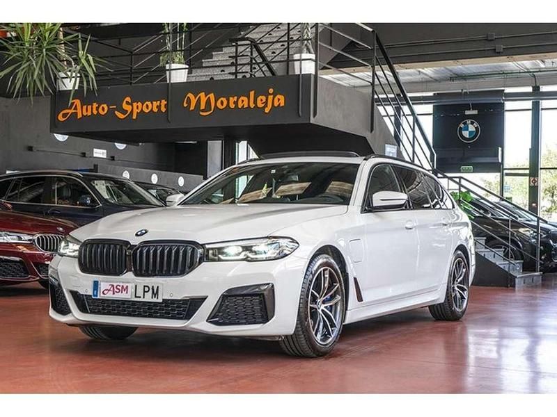 Blanco Usado 2021 BMW 530e Sport Line Familiar | 29.900 € (Buen precio) - Imagen 1/4