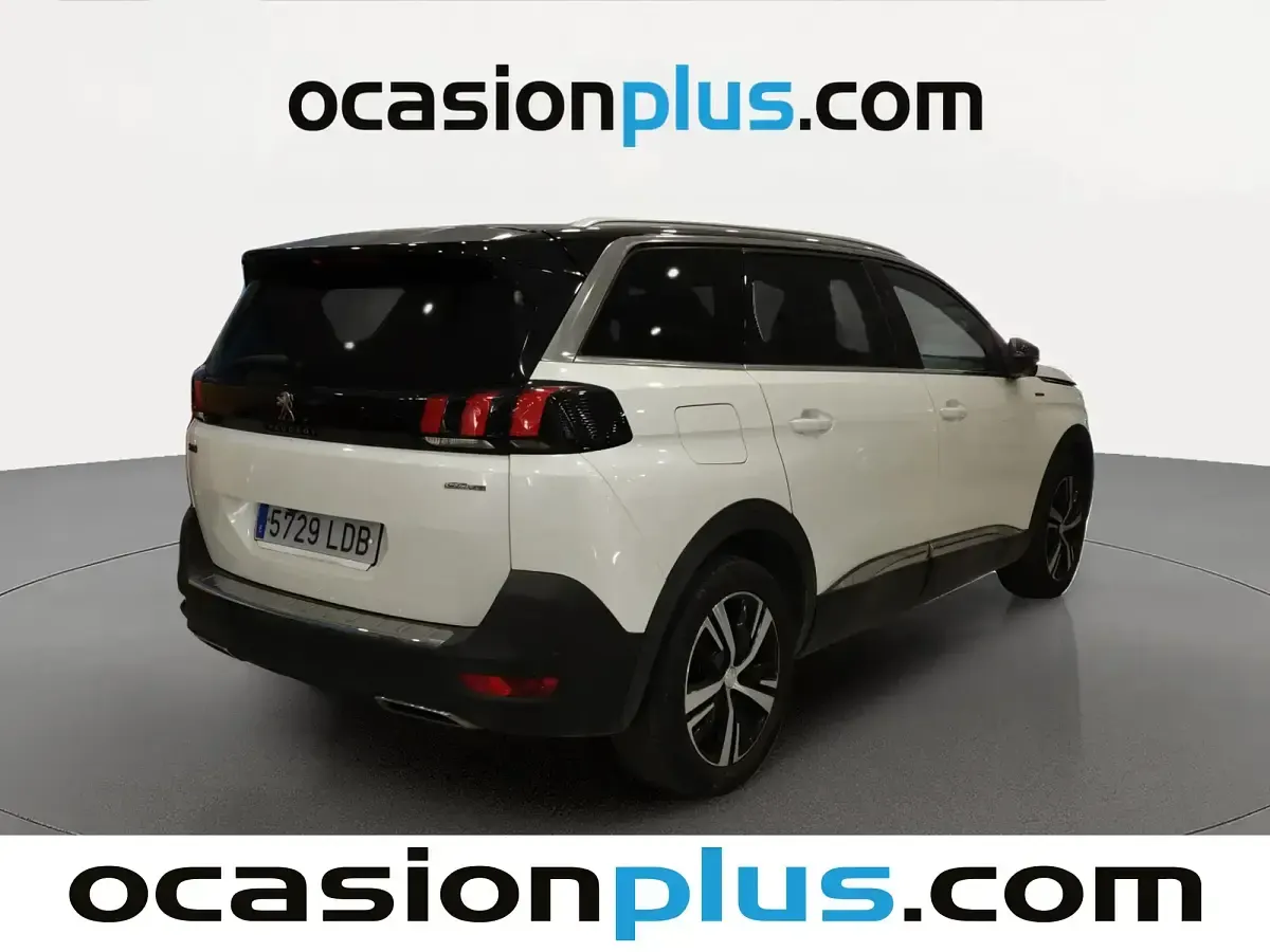 Usado Peugeot 5008 GT-line 130 CV (95 kW) 2019 Blanco SUV