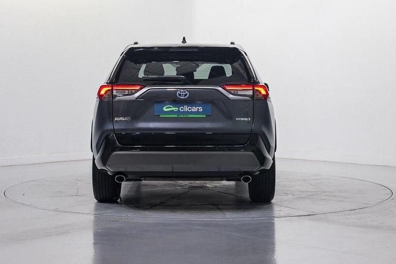 Usado Toyota RAV4 Hybrid Style 306 CV (225 kW) 2024 Gris / plata SUV