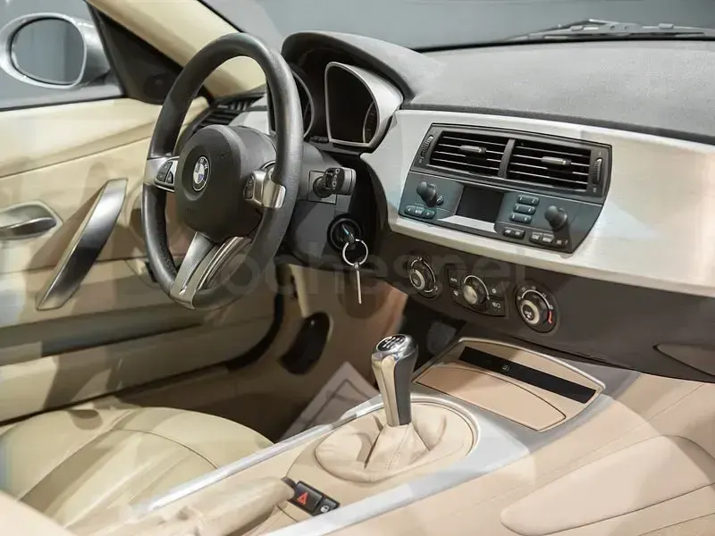 Usado BMW Z4 265 CV (194 kW) 2007 Gris / plata Coupe