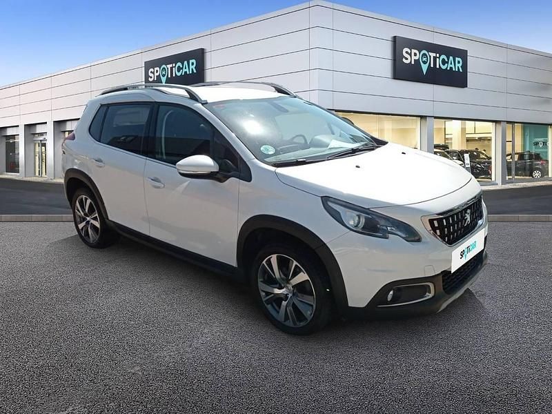 Usado Peugeot 2008 Allure 110 CV (80 kW) 2016 Blanco SUV