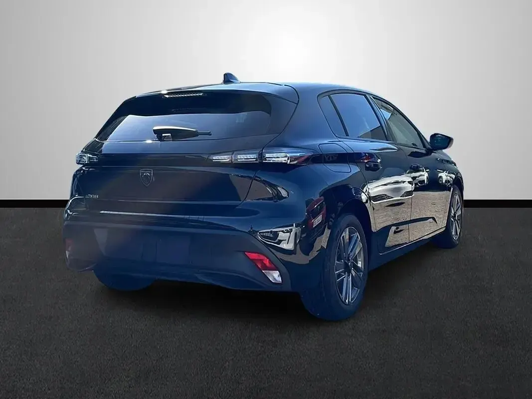 Usado Peugeot e-308 Style 114 kW (156 CV) 2024 Verde Utilitario