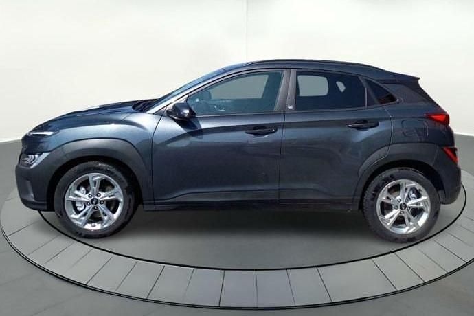Usado Hyundai Kona 120 CV (88 kW) 2022 Gris SUV