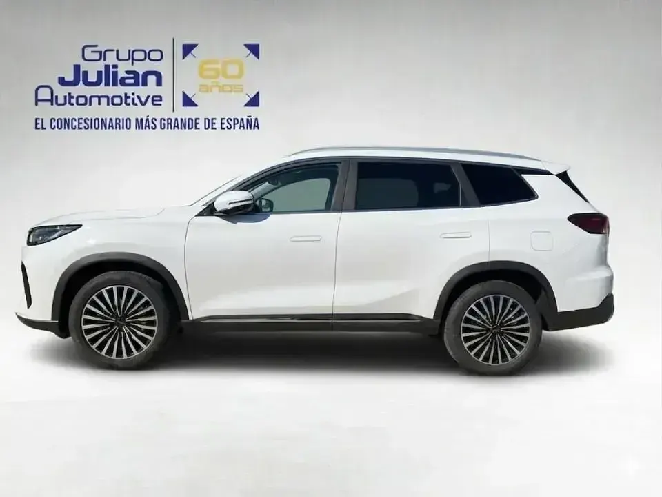 Nuevo Ebro s800 Luxury 279 CV (205 kW) 2026 Blanco SUV