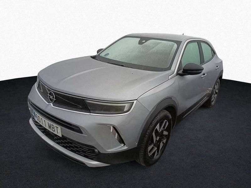 Gris Usado 2022 Opel Mokka-e Business Elegance SUV | 22.800 € (Un poco caro) - Imagen 1/4
