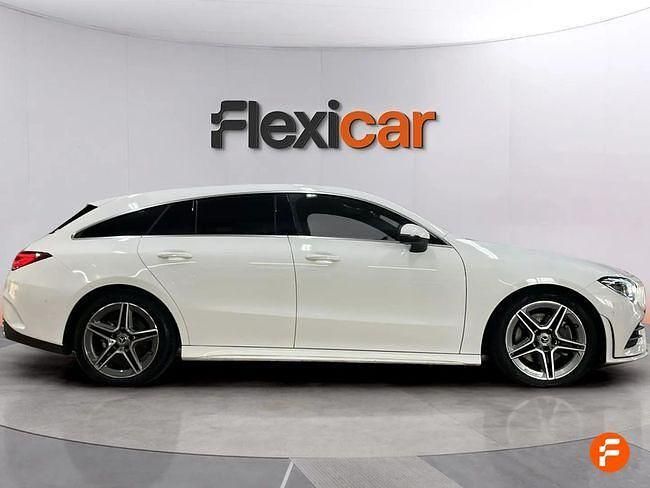 Usado Mercedes CLA200 Shooting Brake 150 CV (110 kW) 2020 Blanco Familiar