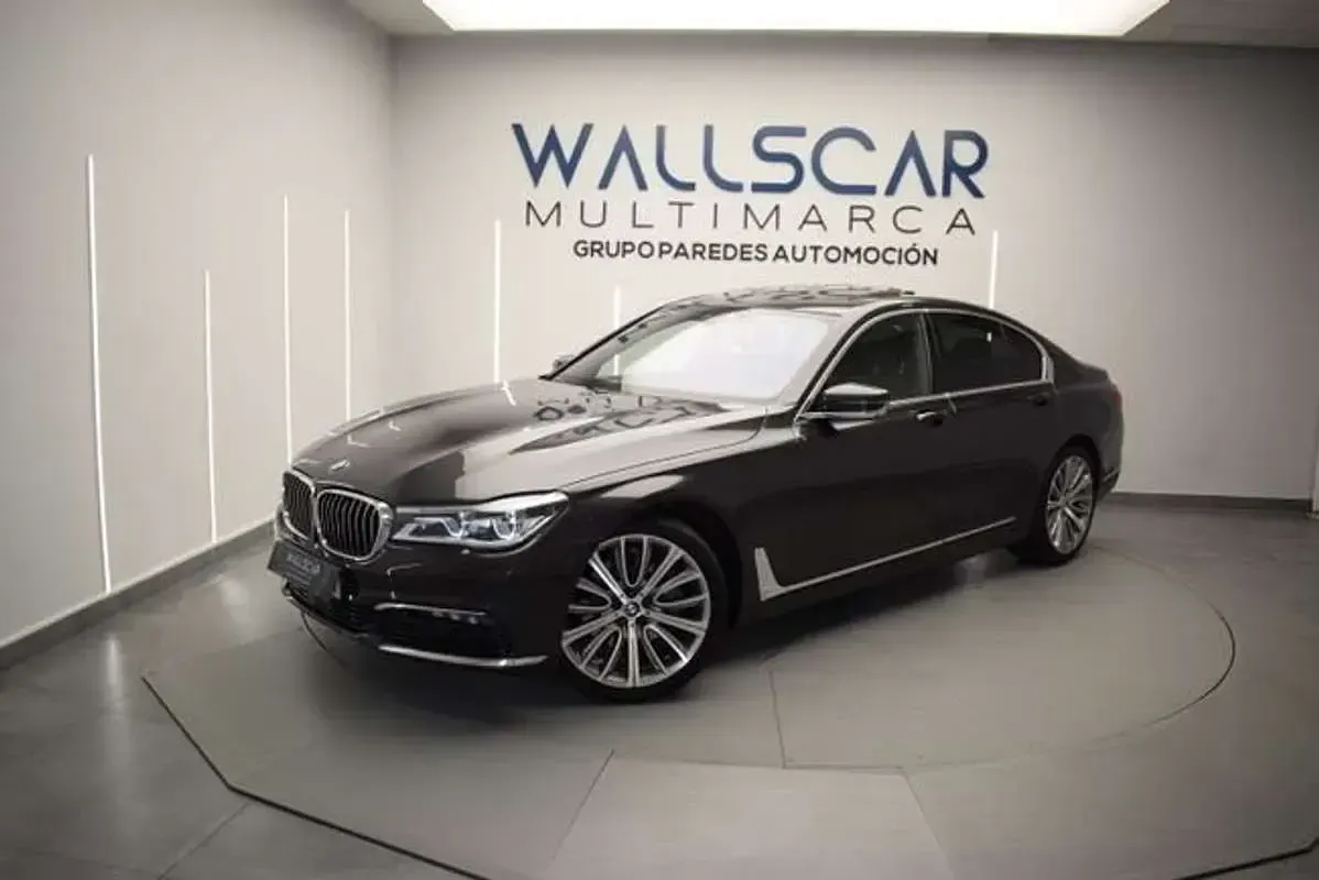 Używany BMW 730 265 KM (194 kW) 2018 Biały Sedan/Limuzyna