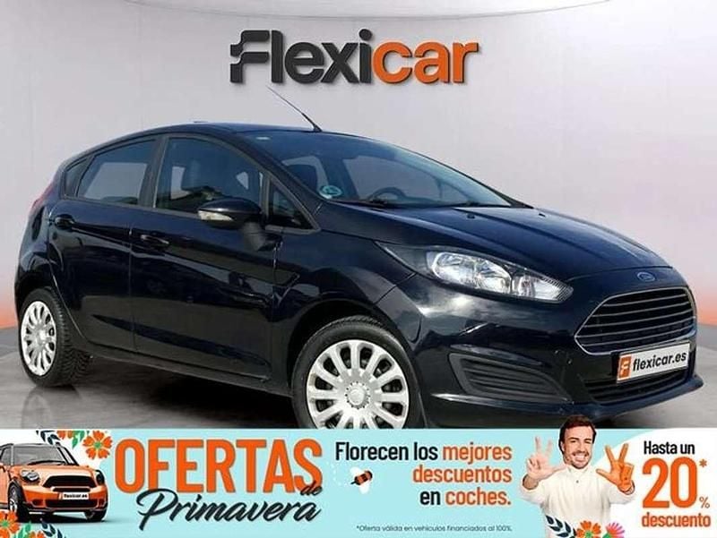 Usado Ford Fiesta Titanium 82 CV (60 kW) 2015 Negro Berlina