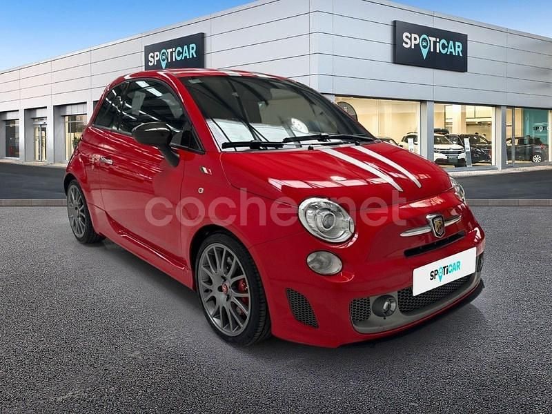 Usado Abarth 695 180 CV (132 kW) 2011 Rojo Utilitario