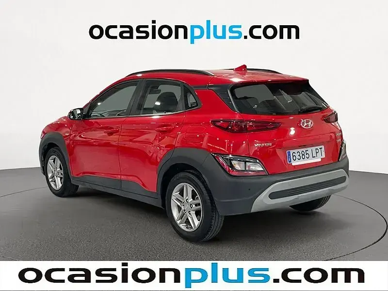 Używany Hyundai Kona 120 KM (88 kW) 2021 Czerwony SUV