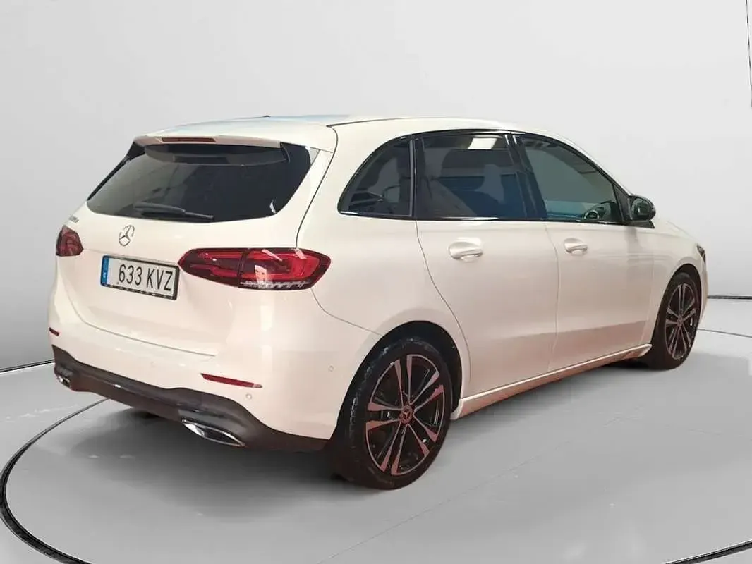 Usado Mercedes B180 116 CV (85 kW) 2019 Blanco Utilitario