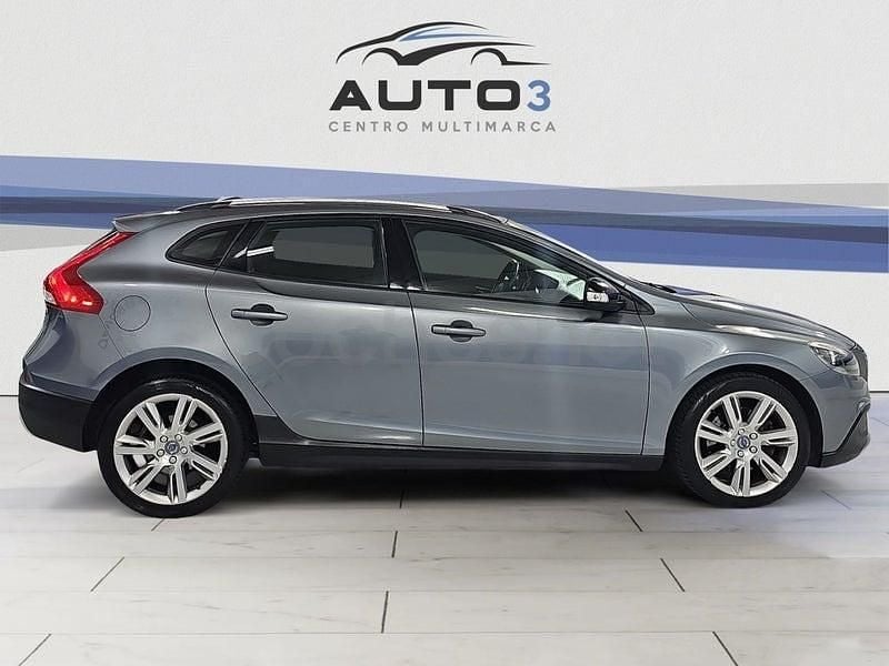 Usado Volvo V40 CC 150 CV (110 kW) 2016 Gris / plata Familiar