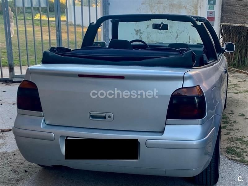 Occasion VW Golf Cabriolet 90 ch (66 kW) 1998 Gris Cabriolet